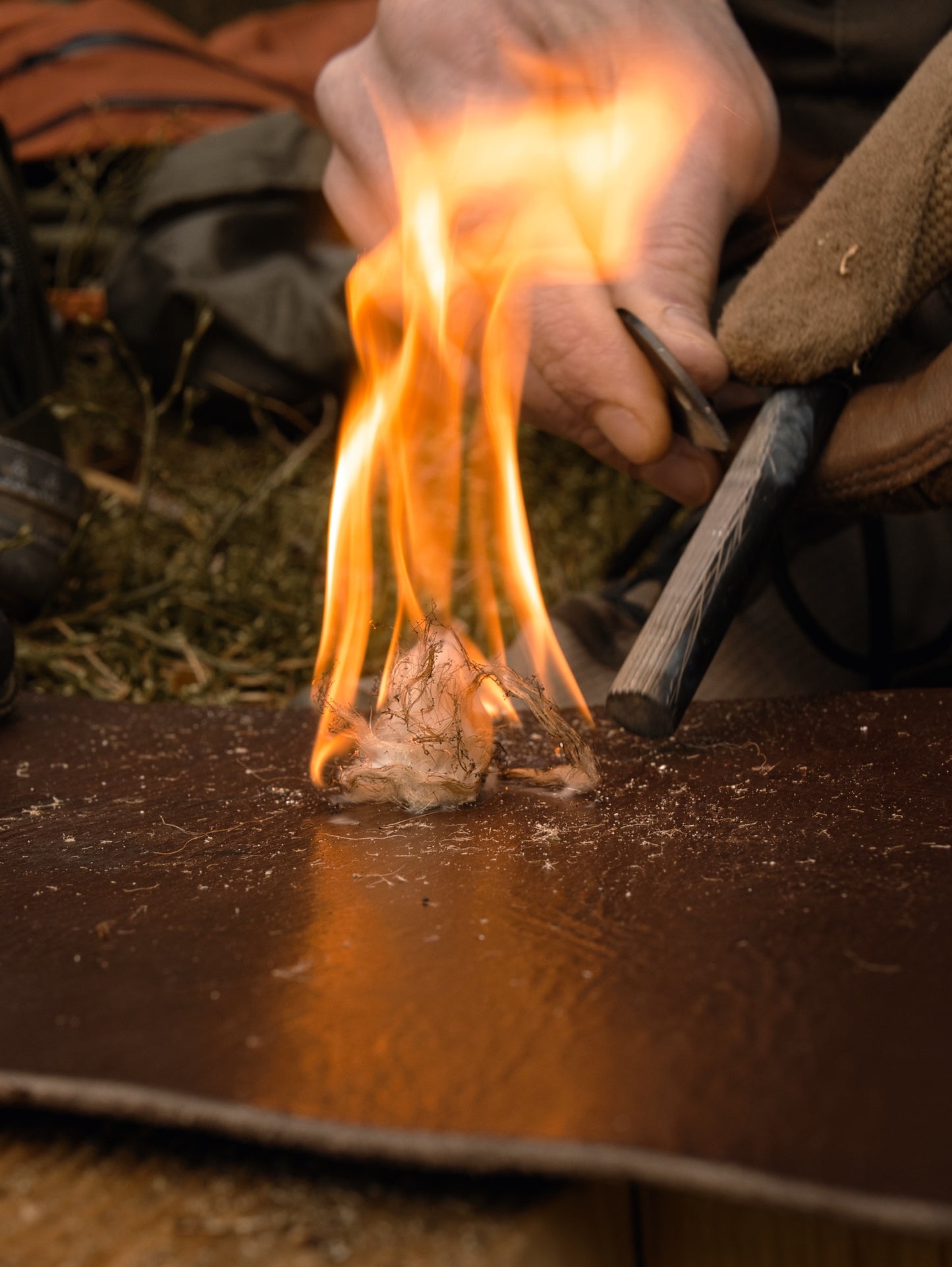 Feuerstahl XXL 100mm – Outdoor Feuerstarter mit Schaber & Lederband | Camping und Bushcraft Firesteel | plastikfrei