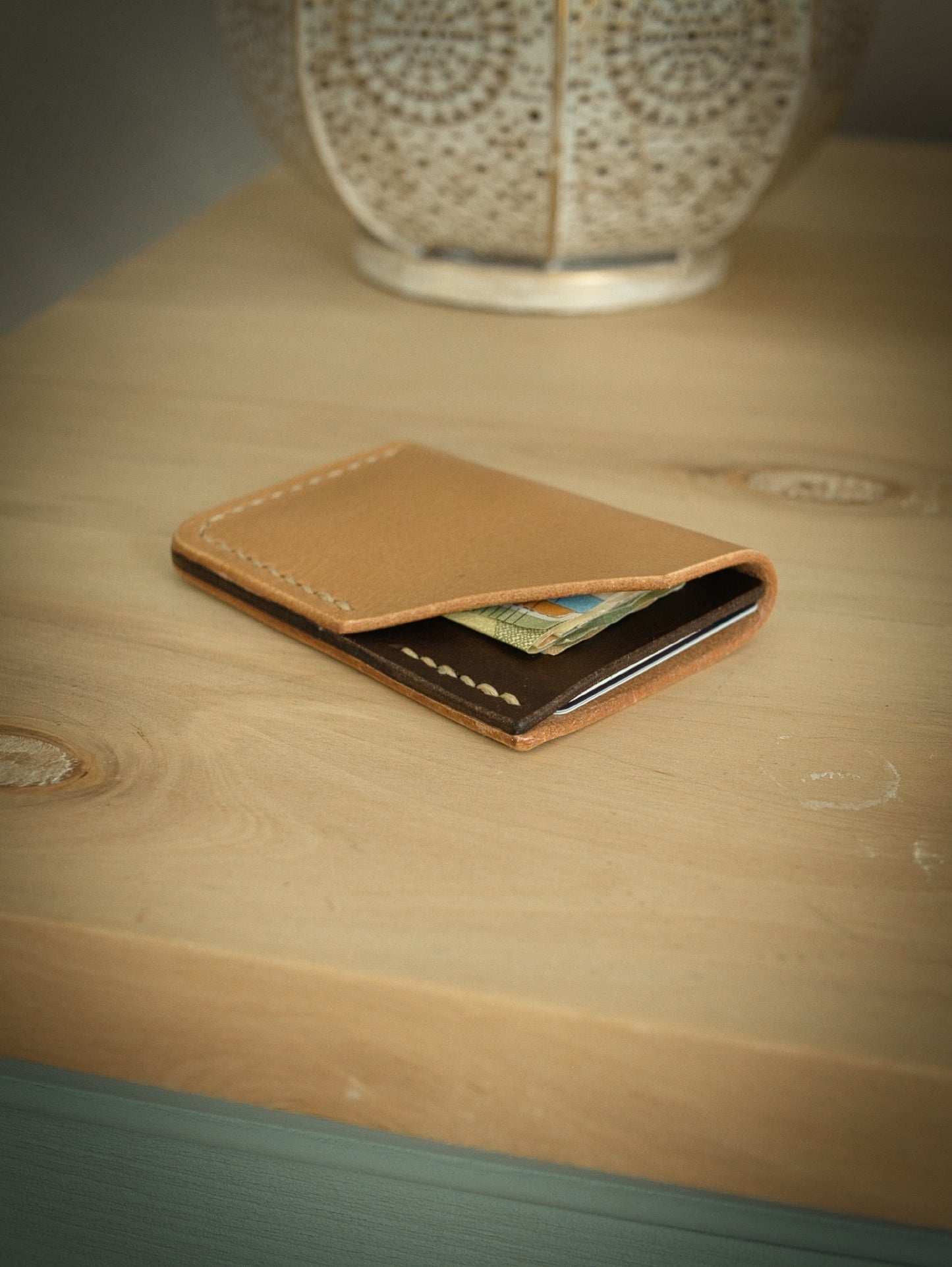 Minimalistisches Wallet aus Büffelleder | handgenähtes Portemonnaie | Kartenhalter
