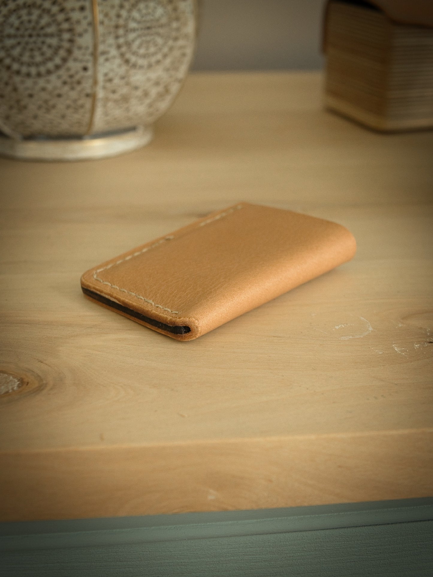 Minimalistisches Wallet aus Büffelleder | handgenähtes Portemonnaie | Kartenhalter