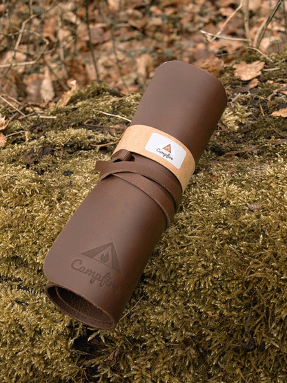 Bushcraft Ledermatte aus Büffelleder – Multifunktionale Outdoor Unterlage für Camping, Feuerstahl & Schnitzen