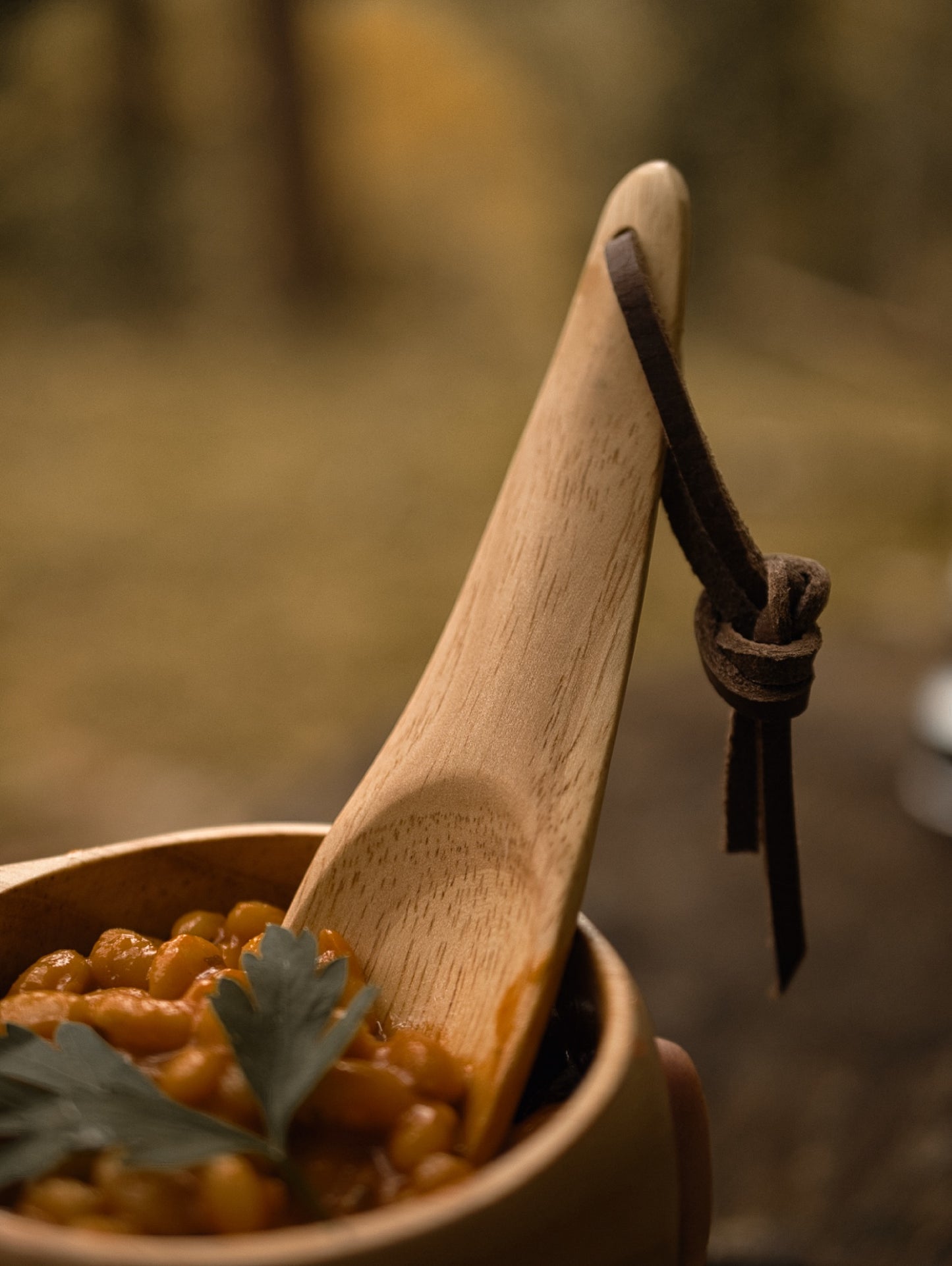 Naturholz Löffel im skandinavischen Stil | Holzlöffel | Campinglöffel | passend zur Kuksa | mit Büffellederband