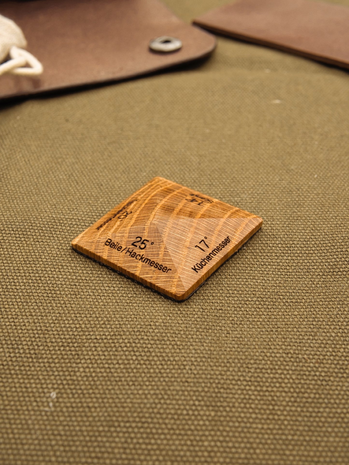 Messer Schärf- und Pflegeset für unterwegs | Schärfstein | Pflegeöl | Abziehleder | Büffelledertasche | Messerschärfset