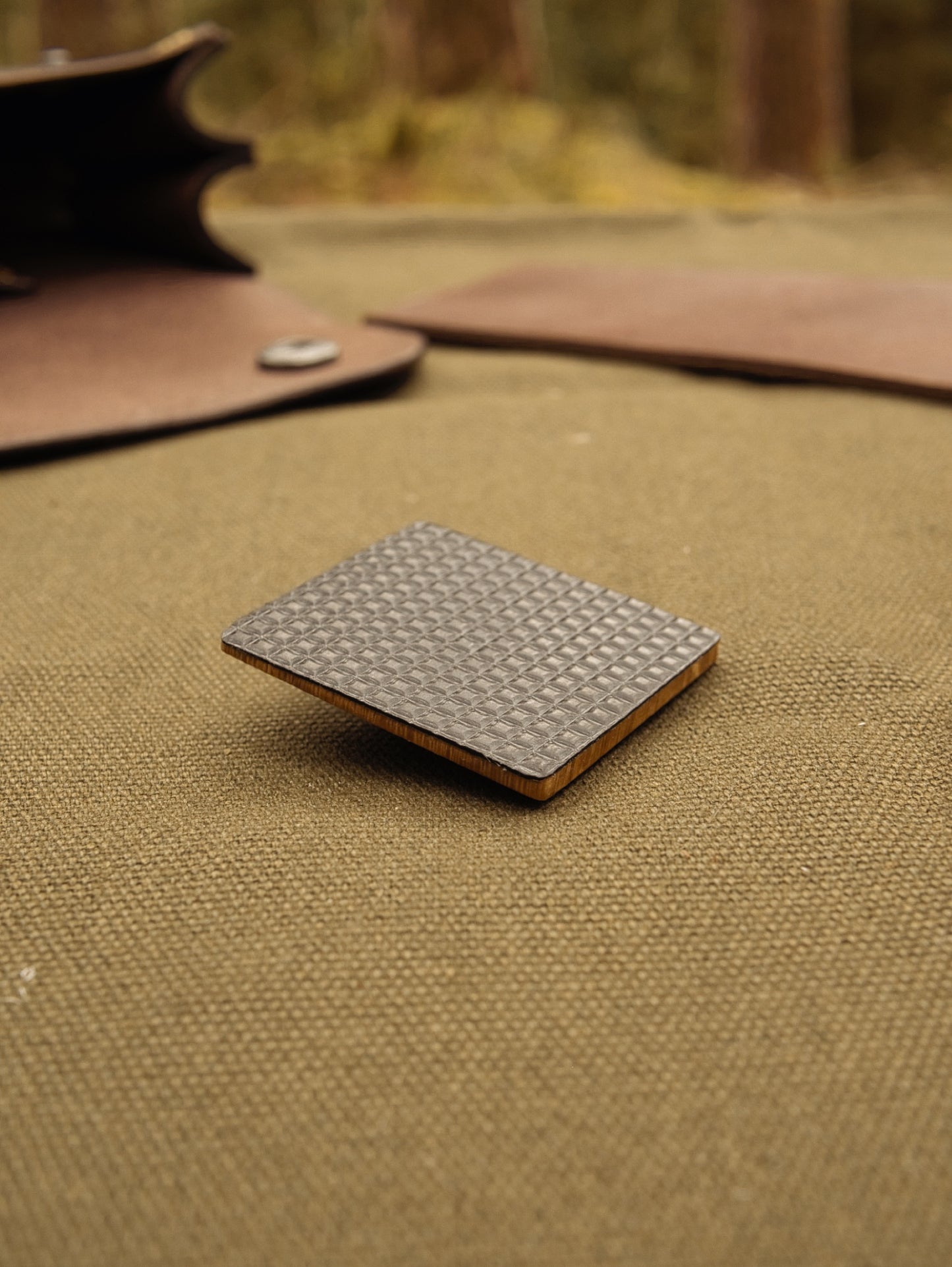 Messer Schärf- und Pflegeset für unterwegs | Schärfstein | Pflegeöl | Abziehleder | Büffelledertasche | Messerschärfset