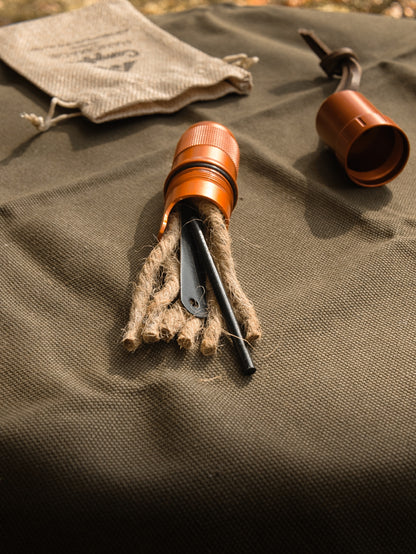 Notfall Feuerstarter Set mit Feuerstahl & Zunder | Wasserdichtes Bushcraft EDC Feuerkit