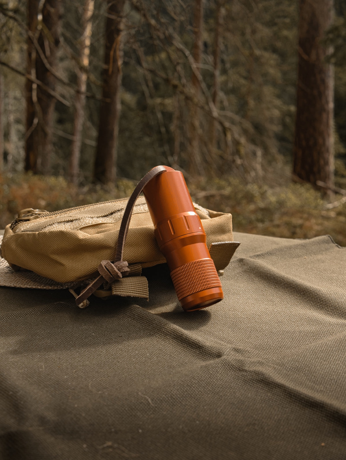 Notfall Feuerkapsel - Feuerkit mit Feuerstahl & Zunder | EDC Bushcraft Survival