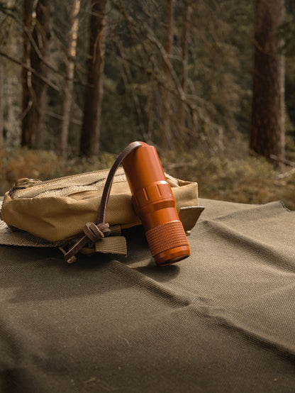 Notfall Feuerstarter Set mit Feuerstahl & Zunder | Wasserdichtes Bushcraft EDC Feuerkit